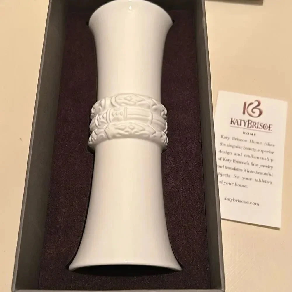New in box Katy Briscoe Home Bone China White Bisque Small Vase 7.5” Giftable